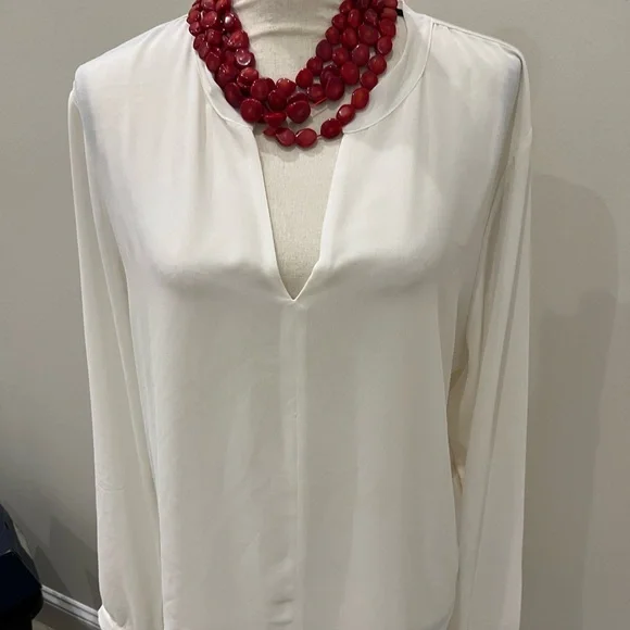 Ann Taylor Cream Blouse-Size XL - Picture 4 of 12